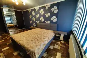 Квартира на Адмирала Крюйса, Таганрог