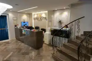 Hotel «Queen», Тирана