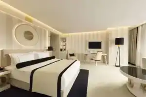 Ramada Hotel & Suites by Wyndham Istanbul Sisli, Стамбул