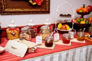 Arber Hotel, Тирана