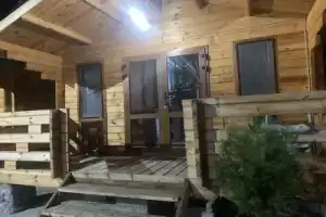 Коттеджи на Шамиля 88, Сухум