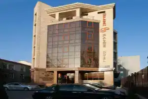 Гостиница «Golden Palace Hotel», Алматы