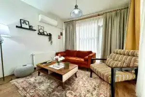 Villa Entire house with courtyard, Стамбул
