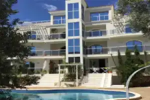 Villa Aurora Apartmants, Калудерас