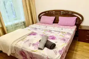 Квартиры посуточно на Малой Тульской 8, Москва