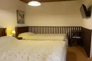 Hotel «Mangalemi», Берат