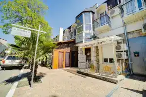 Гостевой дом «Южный берег», Алушта
