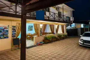 Мебелированные комнаты Ali's Travel, Вардане