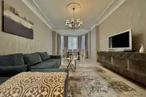 Апартаменты в центре 4х комнатные на Кирова 1