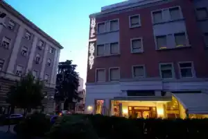 Boutique Hotel Kotoni, Тирана