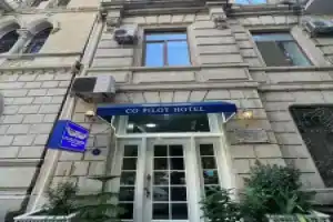 Pilot Baku Hotel, Баку