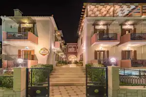 Theofilos Paradise Boutique Hotel, Митилини