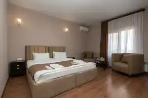 Hillside Guest House, Ереван