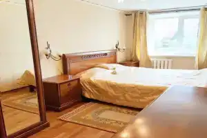 Великолепная трехкомнатная квартира в самом центре Тулы
