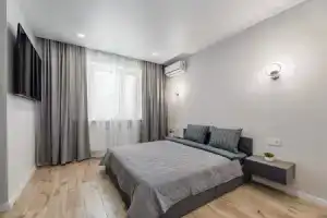 Квартира Красивая на Адель Кутуя 83А, Казань