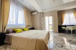 Апартаменты в центральном Сочи рядом с морем