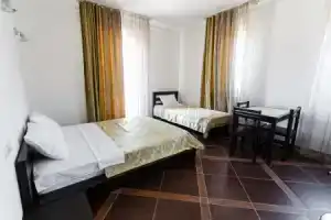 Guest House RLtennis, Агой