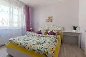 Квартира трёхкомнатная на улице Наташи Качуевской 4, Москва
