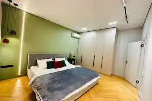 Апартаменты Двухкомнатная квартира в районе Меги на Розыбакиева