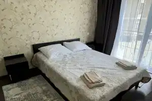 Квартира 145 с балконом и витражным остеклением, Геленджик