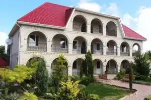 Гостиница «Магнолия», Межводное