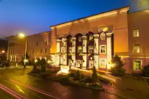 Grand Tien Shan Hotel, Алматы