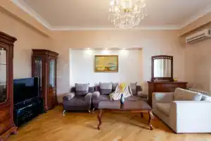 Квартира 2-к в новостройке, улица Арама, DI482