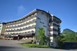 Shiga Palace Hotel, Яманоути