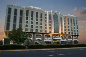 Ayla Grand Hotel, Аль-Айн