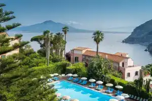Aequa Hotel, Вико-Экуенсе