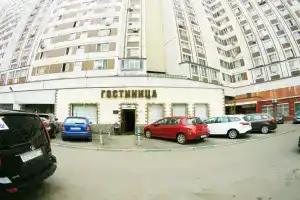 Отель «Братиславская», Москва