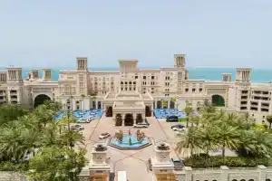 Отель «Jumeirah Al Qasr», Дубай