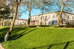 Layner Hotel Complex, Чимган