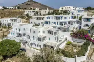 Cleopatra Seaside Homes Paros, Писо Ливади