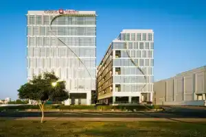 Studio M Muscat, Чайл-Эль-Умайр