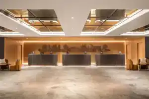 Отель «Hilton London Metropole», Лондон