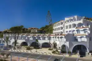 Hotel «Ferretti», Диаманте