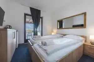 Aparthotel Plat, Козино