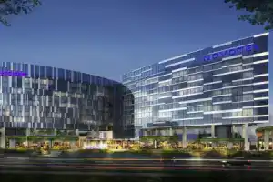 Отель «Mercure Singapore On Stevens», Сингапур