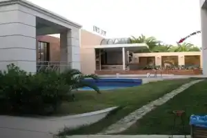 Eva Bay Hotel On The Beach (Adults Only), Аделианос-Кампос