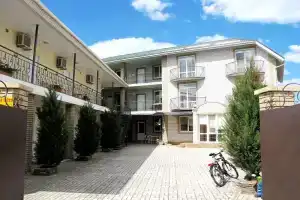 Гостевой дом «Алина», Бердянск