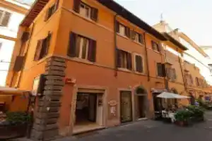 Trevi 41 Hotel, Рим