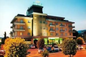 Hotel Valdarno, Монтеварки