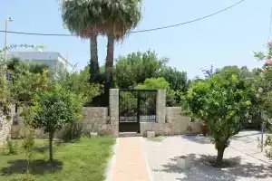 ELÉNAS slow living villa, Фалираки