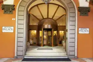 Hotel «Palace Bologna Centro», Болонья