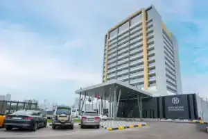 Hotel «Holiday International», Шарджа