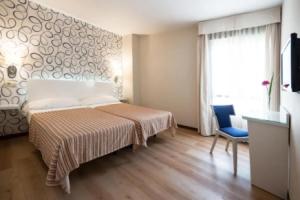Hotel «Plaza Santa Lucía», Севилья
