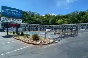 Апарт-отель «Bear Mount Inn & Suites», Пиджен-Форж
