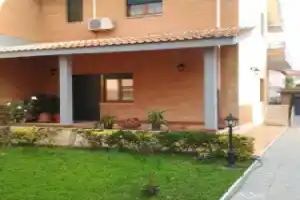 Villa Alma Bed & Breakfast, Остия-Антика