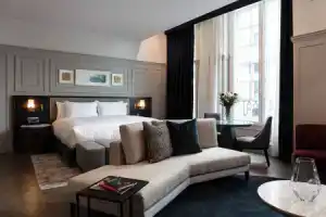 Отель «The Trafalgar St. James, London Curio collection by Hilton», Лондон